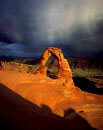 Approaching Storm - Delicate Arch (48k)